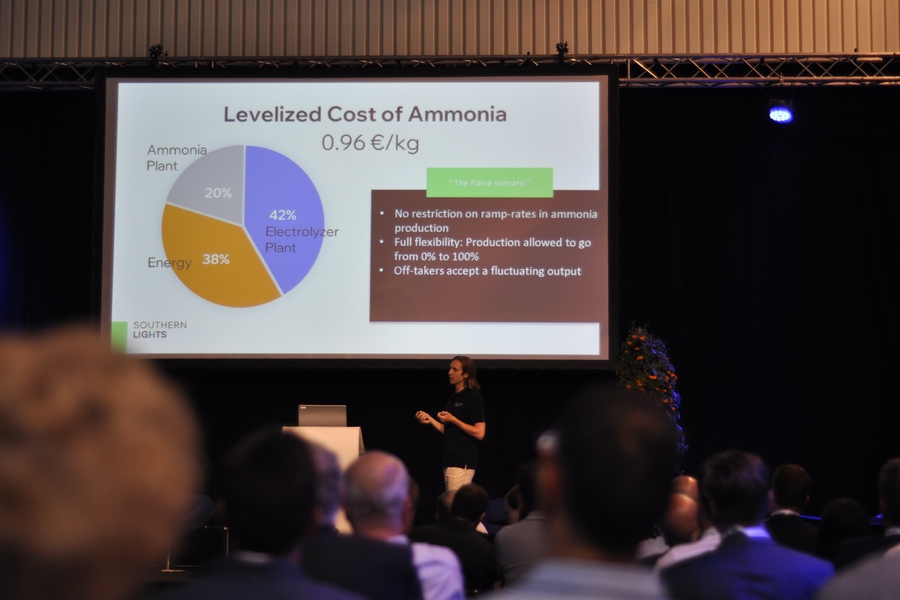 Anton Frisk presenting